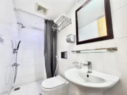 250 sq.ft Studio Apartment with Pool 3 Hotels in 