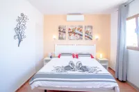 Villa with private heated pool and jacuzzi
