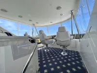 Beautiful yacht living on the water, close to beach and bars & restaurants ! Hotels near Blue Mangrove Gallery