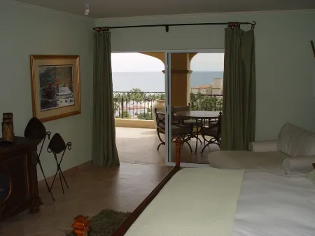 3700 Sf Oceanfront Penthouse in Cabo Mexico - Las Mananitas
