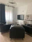 Pretty, well-equipped town house
