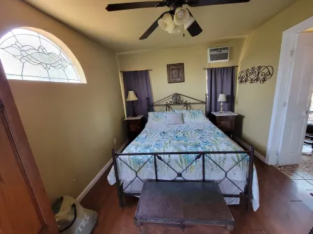 Turner Falls Cabins #2 in Turner Falls Park Отели в г. Дэвис