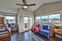 Unobstructed open water lake house for friends & family fun w/Tesla charger