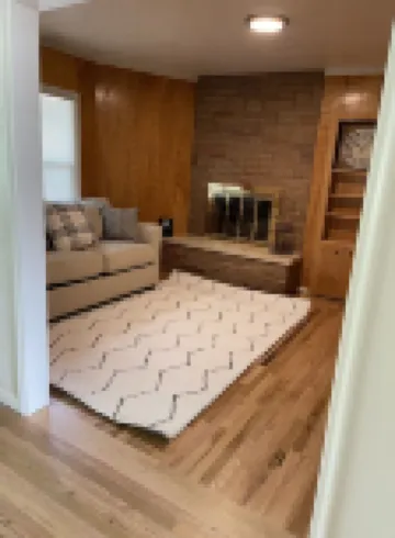 Cozy Home Across From Holt Arena and ISU Campus!