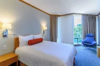 Windrose on Hudson Hotels near Original Yellow Brick Road