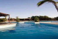 Eagles Paradise Abu Soma Resort - สระว่ายน้ำแบบอินฟินิตี้