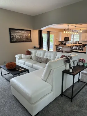 Stellar 4 bedroom home, newly renovated in Ankeny