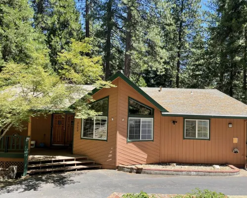 Cozy Cabin in the Woods Hotel di Arnold