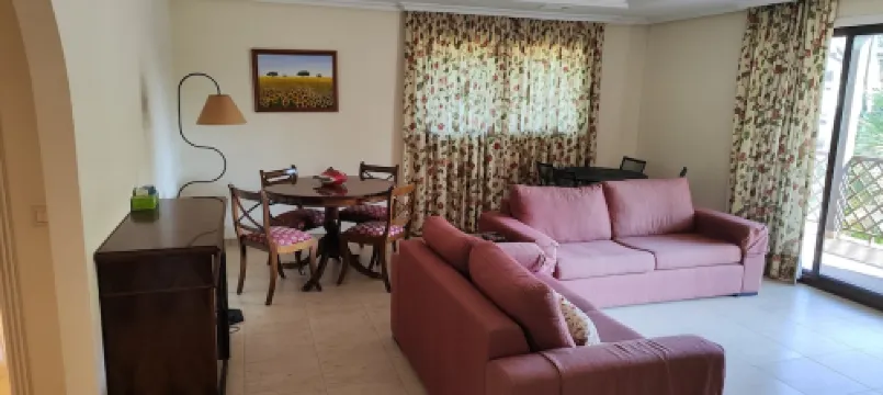 2 bedroom apartment Falésia Algarve オーリョス・デ・アーグァのホテル