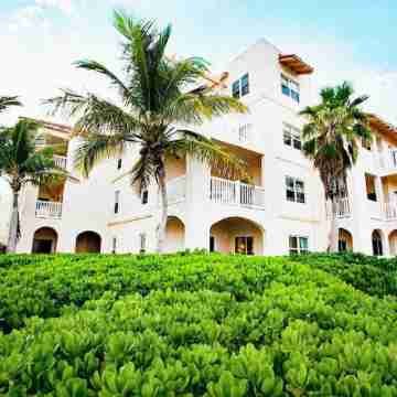 3 bedroom beachfront penthouse with stunning views! Hotel Exterior