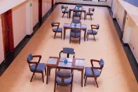 The Dalton Grand Hotel - Desayuno