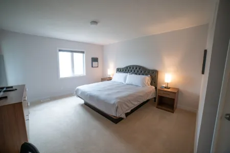 Little Lake House in Townsend Отели в г. Халдиманд Каунти