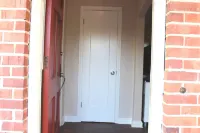 Cozy Brick-house With Spacious Backyard
