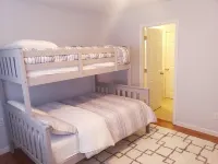 Jay River Front Three Bedroom. 2 miles to Jay Peak Hotels in Jay