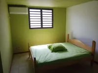 Maison de Vacances, Près du Port de Plaisances  호텔