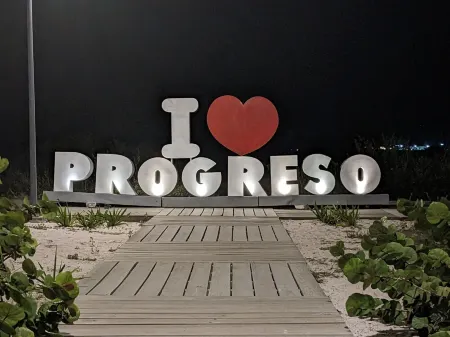 Beautiful Casa De Rose Отели рядом с достопримечательностью «Mirador Puerto de Abrigo Yucalpetén»