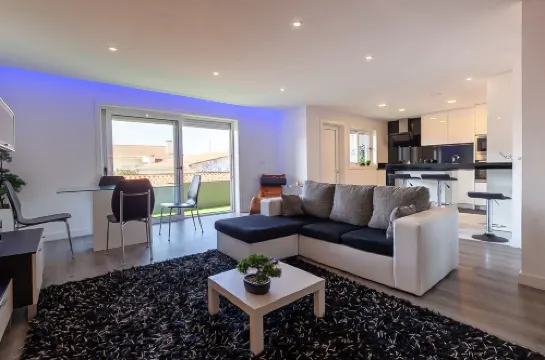 Complete 3-bedroom villa with no possibility of other guests in the house