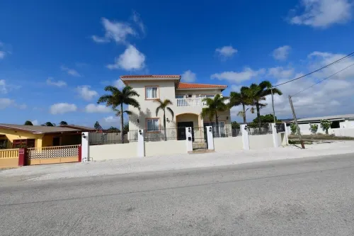 Newly Build - Across The Road from The Beach  - 7 bdrm/7 bthrms