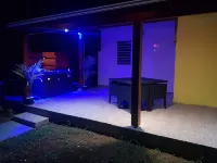 COZY COTTAGE + NETFLIX + WIFI + JACCUZZI + PARKING Hotels in Sainte-Rose