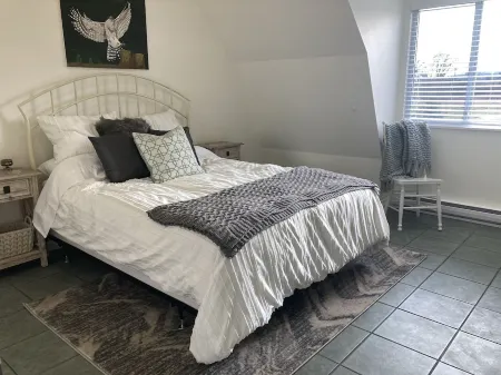 Relaxing Country Retreat close to all amenities. Great for the whole family! Отели рядом с достопримечательностью «Суорц Бэй Терминал»