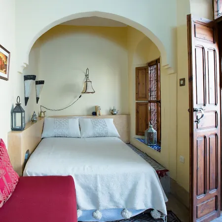 Jewel of a private home all to yourselves in the heart of the Old City