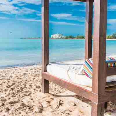 Silver Palms # 2 – Exclusive Long Bay Beachfront Retreat with Pool Fitness & Recreational Facilities