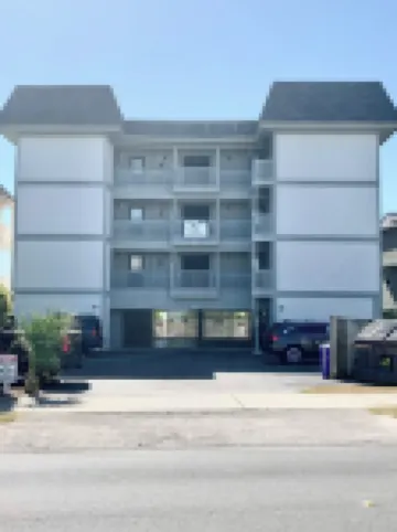 2 Large Bedrooms, Double Oceanfront Balcony, Full size kitchen, Pool! Hotels in Surfside Beach