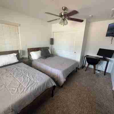 Fabulous!! Heart of Scottsdale with Temp Ctrl Pool-Minutes from Old Town!! Rooms