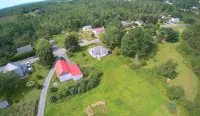 Red Roof Bed & Breakfast
