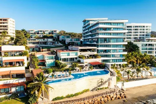 Amazing Oceanfront Villa with private pool