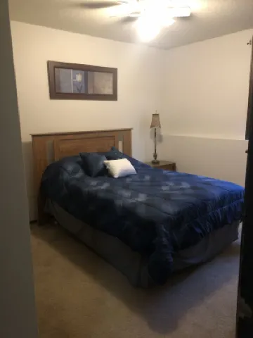 Cozy, Clean!  Pets Welcome..Close to Walking/Bike Trail 酒店