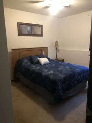 Cozy, Clean!  Pets Welcome..Close to Walking/Bike Trail