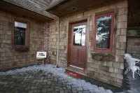 Oceanfront Suite with Hot Tub