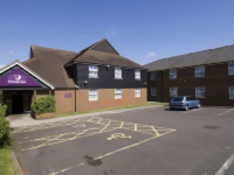 普瑞米爾埃士佛德北高級旅社 鄰近阿什福德國際車站的酒店