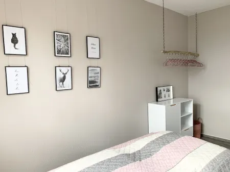 Premium city apartment * underground parking, Netflix, Prime * Отели в г. Котбус