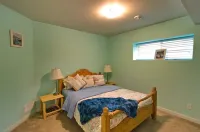 A place full of character and charm-Gateway to Canadian Rockies Hotels in Cochrane