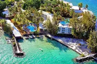 Studio 4p RDC - Large terrace - Résidence Club - 2 swimming pools - private beach