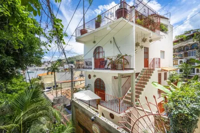 Beautiful private villa with pool, roof terrace โรงแรมใน