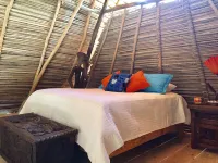 Lux in Yelapa, Infinity Pool, Huge Views, AC, Accommodates 8 to 10