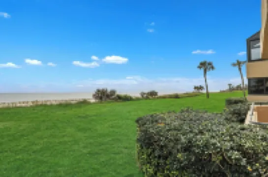 Sandy Shells... Sawgrass Oceanfront condo