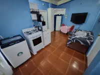 Cozy 1-bedroom apartment in brilliant Castries with AC, WiFi.Homey feeling. Hotels near Central Library