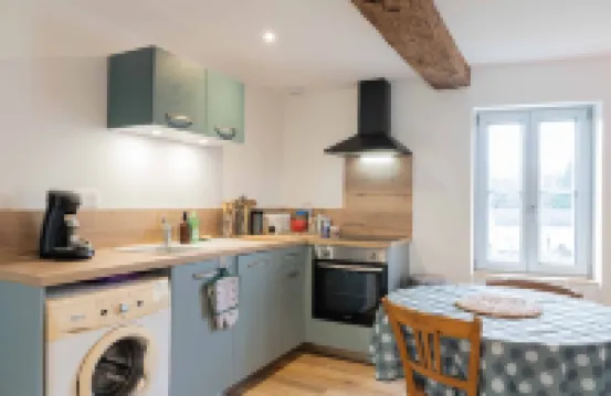 Maison de Caractère Pour Cure Thermale et Tourisme. Bienvenue au Gîte Damona ! Hotels in Bourbon-Lancy