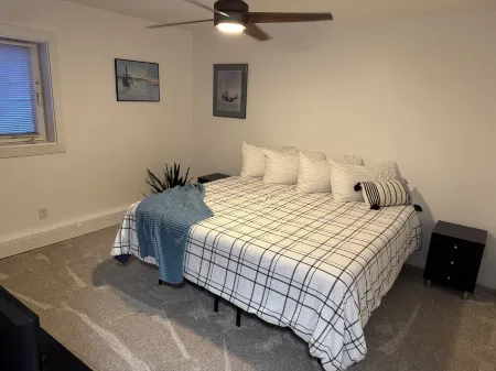 Convenient to ALL things “North Pole”