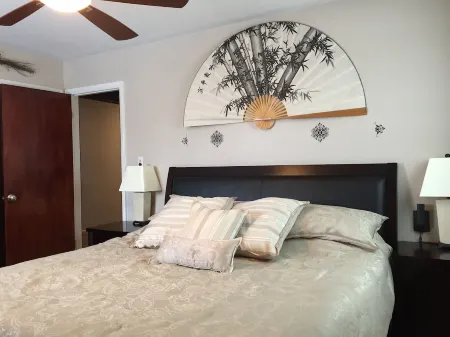 Experience a Relaxing Retreat at Lookout Mountain Lodge Отели рядом с достопримечательностью «Маунт Голиат Нэчурал Арея»