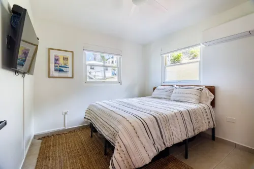 Famous Tres Palmas Casita on 413 Gorgeous Ocean Views, walk to Steps Beach