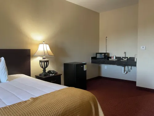Quality Inn & Suites - Pet friendly