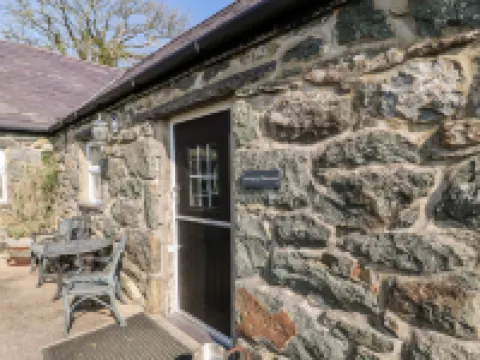 Bwthyn y Dderwen