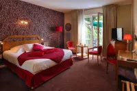 Logis Burnel Et la CLE des Champs Hotels in Remoncourt