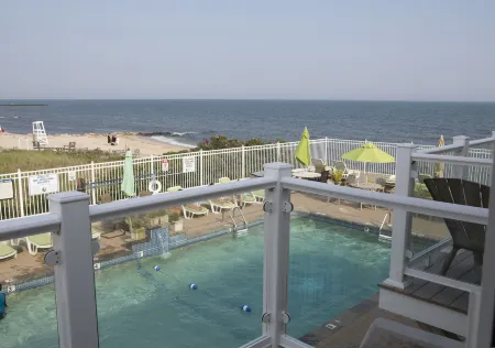 The Corsair & Cross Rip Oceanfront