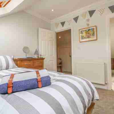 7 the Retreat Rooms